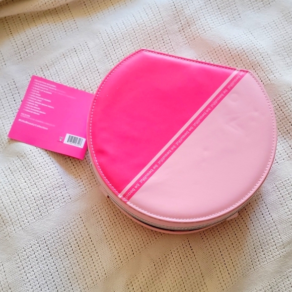 Ulta Be Beautiful Beauty Box 2021 in Pink - Picture 4 of 8